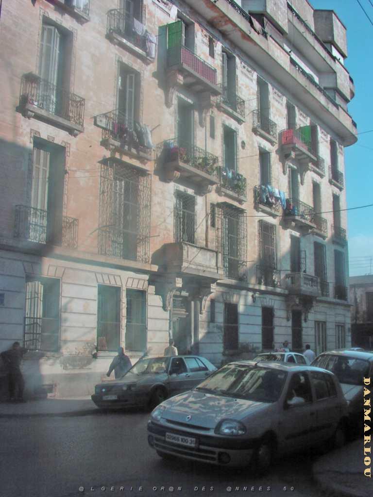 ORAN IM. ANGLE RUE D ASSAS ET BD SEBASTOPOLE PRES HOPITAL.JPG